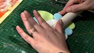 Llave de luz decorada con porcelana rusa | Rincón de Arte | Nuevo Tiempo